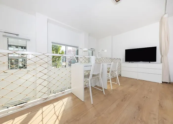 Zentrales Gallerie-loft Alexanderplatz דירה *